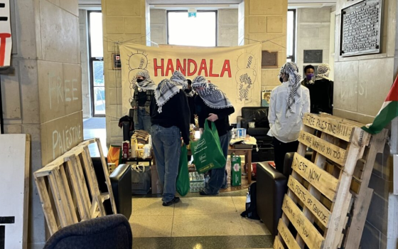 احتلال الطلاب لمبنى جامعي تضامنًا مع فلسطين