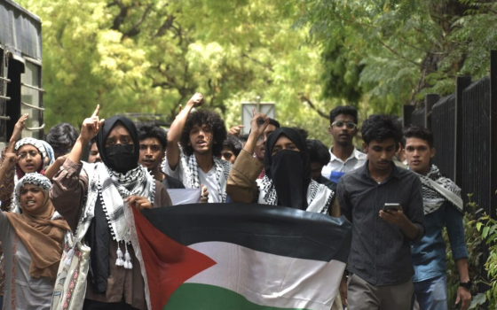 طلاب هنود بوقفة داعمة لفلسطين