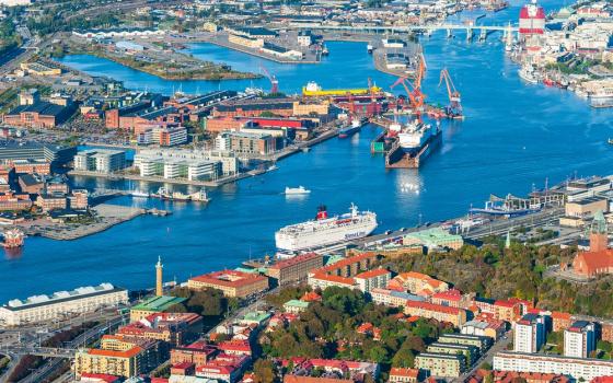 ميناء بالسويد