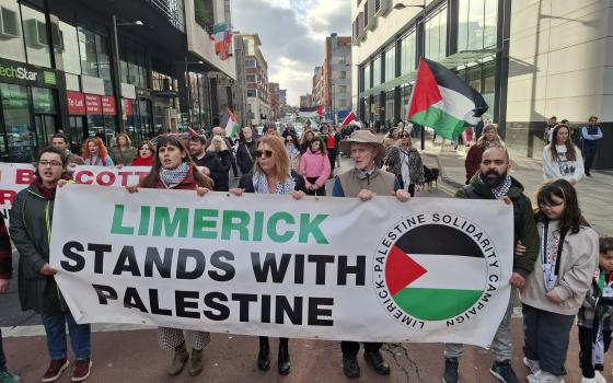 مظاهرة داعمة لفلسطيز في أيرلندا