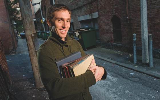 الكاتب اليهودي  آفي شتاينبرغ