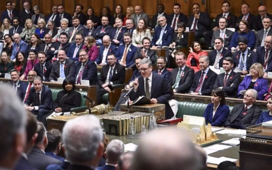 نواب بريطانيون في جلسة برلمانية