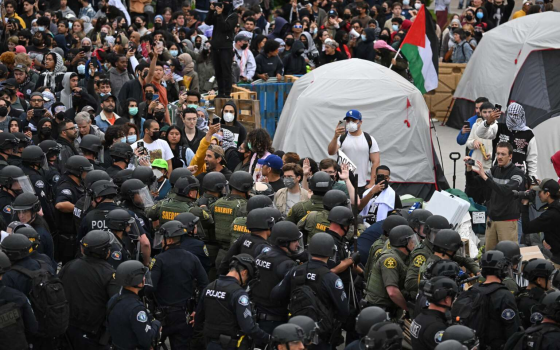 مظاهرة حاشدة لدعم فلسطين_