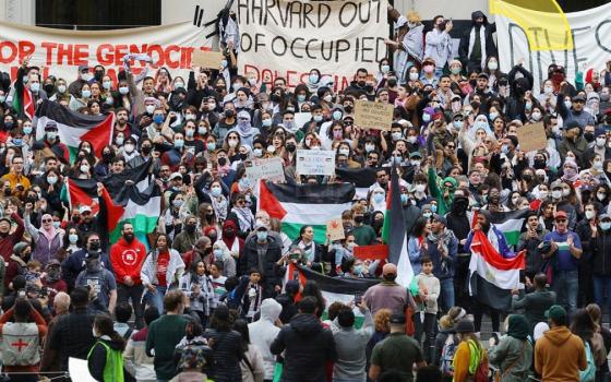 احتجاج حاشد لدعم فلسطين في جامعة هارفارد