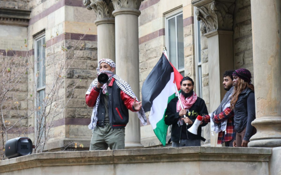 طلاب داعمون لفلسطين