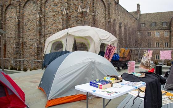 معرض خيام تضامنًا مع غزة