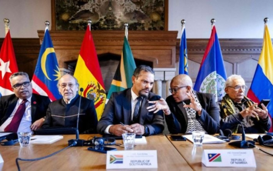 اجتماع لعدة دول اتفقت على دعم فلسطين