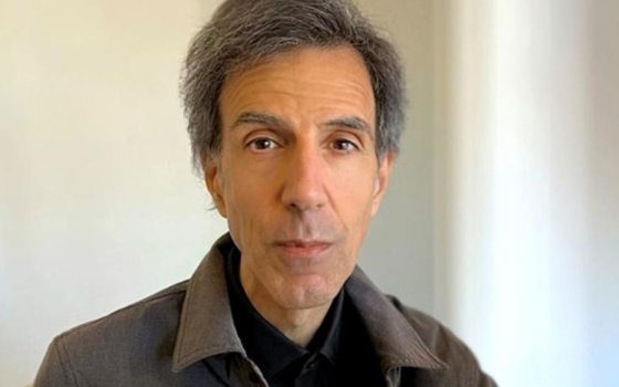 الفنان التشكيلي العربي الأمريكي فريد أرملي