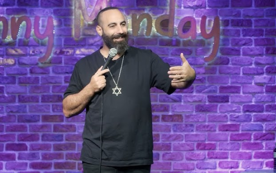 الكوميدي الإسرائيلي يوهي سبوندر