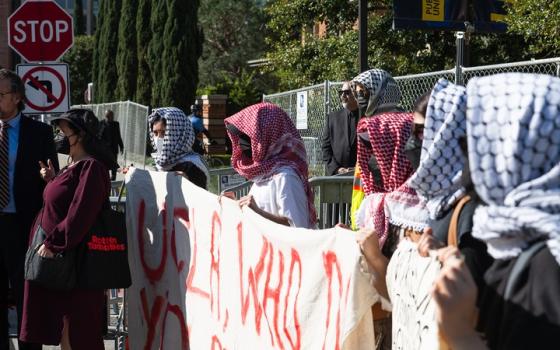 شملت أعمال عنف.. دعوى ضد جامعة كاليفورنيا والشرطة لقمع متظاهرين