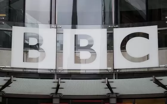 منحازة للاحتلال بتغطيتها.. صحفية بريطانية تستقيل من "بي بي سي" دعمًا لغزة