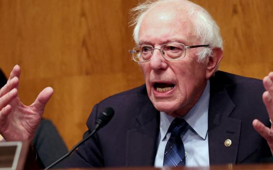 “علينا إنهاء تواطئنا”.. سيناتور أمريكي سيطرح وقف تسليح الاحتلال بمجلس الشيوخ