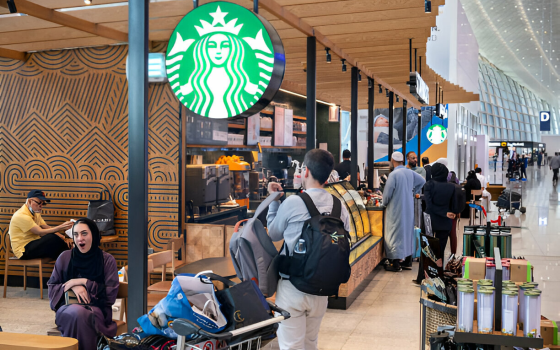شركة "ستاربكس" تغلق أربعة فروع لها في المملكة الأردنية.. ومسرحيات تنضم لمقاطعة الاحتلال بكندا