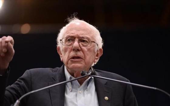 تصريح بيرني ساندرز حول قطع المساعدات عن غزة