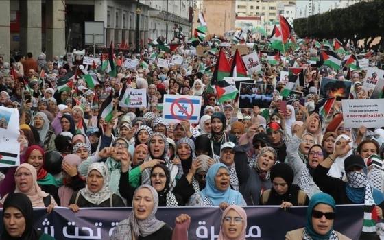 حقوقيات مغربيات يتظاهرن دعمًا للمرأة الفلسطينية