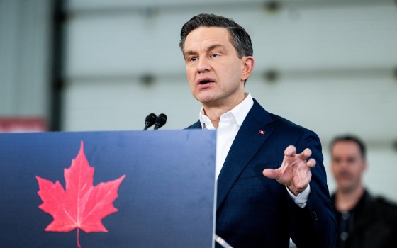 متذرعًا بمعاداة السامية.. سياسي كندي يهدد بترحيل مؤيدي فلسطين وقمع التضامن  