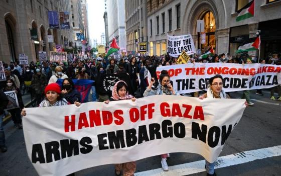 "تضامن عالمي مع غزة" مسيرة حاشدة في سان فرانسيسكو تضامنًا مع غزة