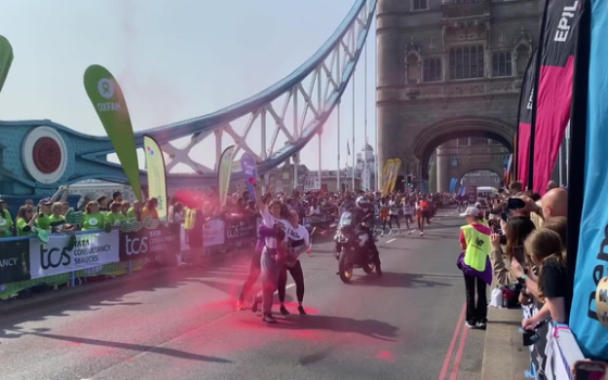 بحضور الآلاف..  تعطيل “ماراثون” لندن تنديدًا بدعم الحكومة للاحتلال