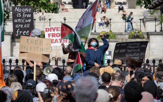 جامعة برمنغهام تواجه إجراءات قانونية بسبب قمعها للمتظاهرين