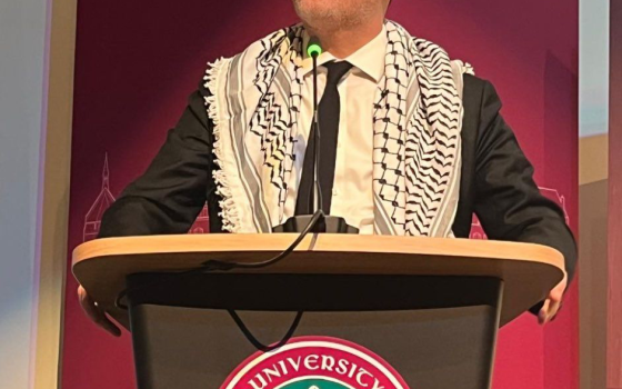 بحضور فلسطيني.. حزب "شين فين" ينظم فعالية تضامنية مع غزة في بلفاست