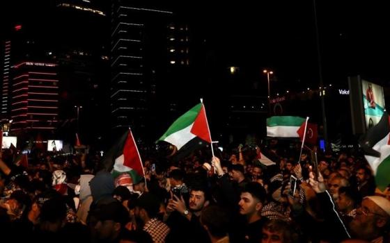 من إسطنبول إلى ديار بكر.. حشود تركية غفيرة تناصر قطاع غزة بجمعة "التكبير"