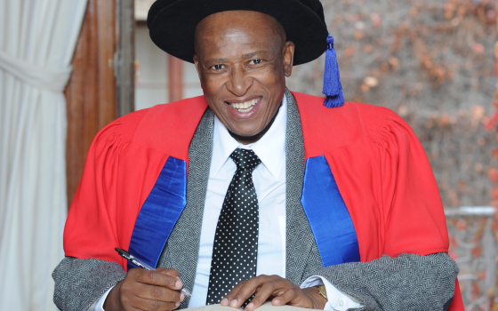 التزامًا بدعم فلسطين.. كاتب أفريقي يقاطع موسيقى أنتجها فنان زار “تل أبيب”