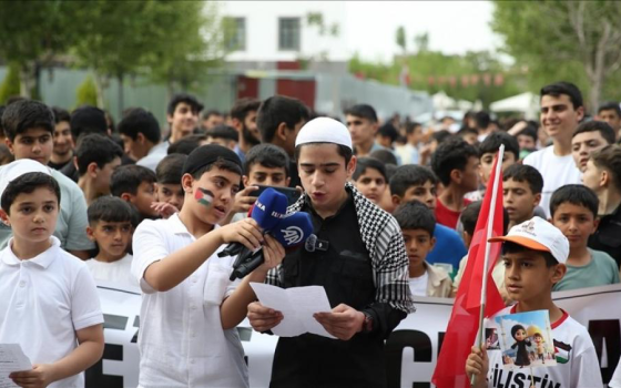 في عيدهم بتركيا.. أطفال يتضامنون مع أقرانهم الفلسطينيين في غزة