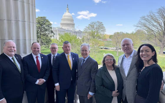 جماعة ضغط صهيونية.. تنديد بفعالية أيرلندية مع سياسيين مؤيدين لـ “أيباك”  