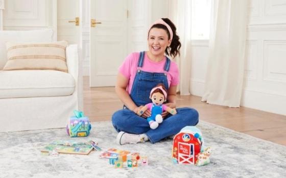 دعمت غزة!.. منظمة أمريكية تطالب بالتحقيق مع نجمة اليوتيوب “السيدة راشيل”