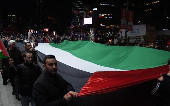 مسيرة في إسطنبول تنديدًا بجرائم الاحتلال في غزة