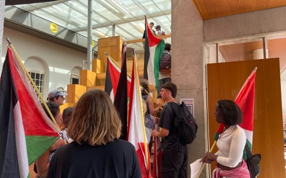 في هولندا.. أستاذة تحرض ضد طلاب رفعوا شعار "لا نريد الصهاينة"