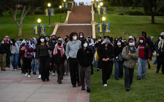 دعموا فلسطين! الشرطة الأمريكية تعتقل ثلاثة طلاب من جامعة كاليفورنيا