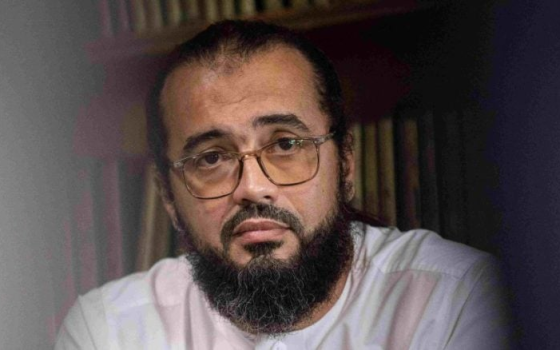 إمام فرنسي يواجه عقوبات بسبب تغريدة داعمة لفلسطين