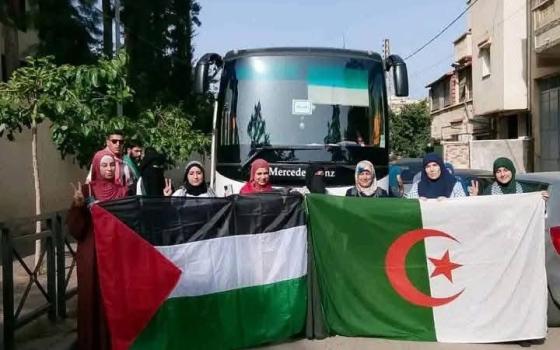 الجزائر تطلق قافلة إنسانية برية لكسر الحصار عن قطاع غزة