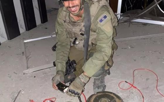 دمر أحياء مدنية بغزة!.. البيرو تُحيل قضية جندي إسرائيلي إلى مدعي حقوق الإنسان