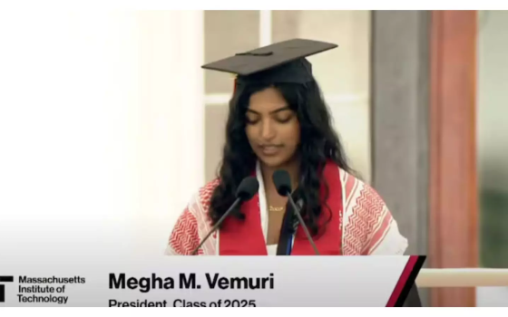 رئيسة خريجي “ماساتشوستس” تدعم فلسطين بخطاب التخرج