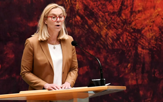 "يجب ألا نعتاد على أعداد القتلى في غزة.. فهؤلاء ليسوا أرقامًا، بل فتيات وأمهات وأطفال تمزقت حياتهم، ولكلٍّ منهم اسم وحلم ومستقبل"  سيغريد كاغ ـــــ منسقة أممية