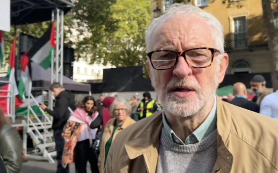 النائب “كوربن” يطالب بتحقيق رسمي بتورط بريطانيا في الإبادة