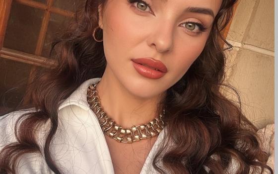 علينا أن نطالب بممر أمن لسفينة مادلين ونطالب السلطات أن تتحمل مسؤوليتها في حماية مواطنيها  نيكول جينيس| ناشطة رومانية  