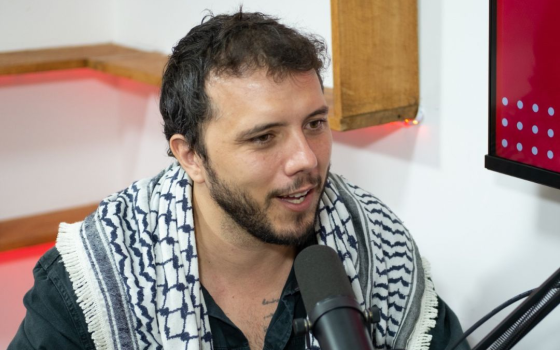 لن نتراجع ومستمرون في مهمتنا وأي هجوم إسرائيلي سيكون جريمة حرب  -ثياغو أفيلا، عضو لجنة ائتلاف أسطول الحرية  