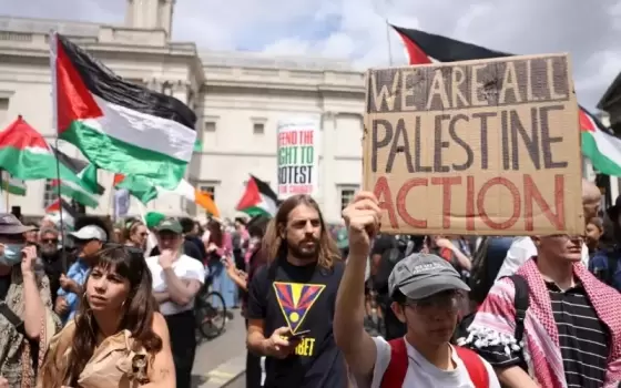 مطالبات بتوقيع عريضة لمعارضة حظر "حركة فلسطين"