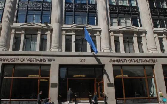 طلاب جامعة "ويستمنستر" يتضامنون مع غرة في حفل تخرجهم