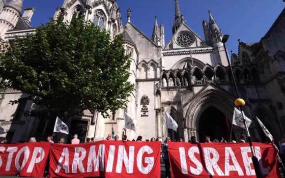 إدانات لحكم بريطاني يشرعن استمرار بيع الأسلحة للاحتلال