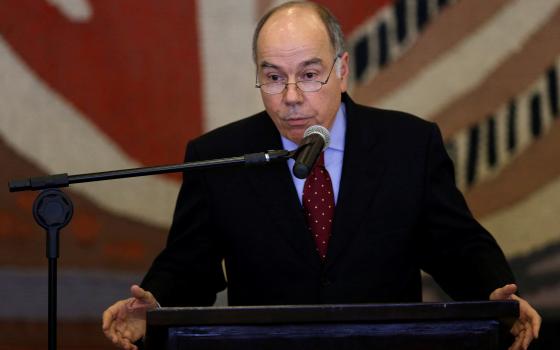 "سننضم إلى دعوى جنوب أفريقيا ضد إسرائيل أمام محكمة العدل الدولية، وسنعلن عن ذلك بشكل رسمي قريبًا".  ماورو فييرا - وزير الخارجية البرازيلي  