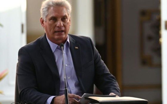 في حين فرض “ترامب” عقوبات على الرئيس الكوبي، فقد رحب بمجرم الحرب المطلوب نتنياهو في البيت الأبيض  -مجموعة كود بينك  