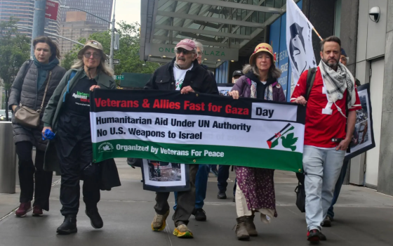 40 يومًا من الجوع.. وقفة احتجاجية لجنود سابقين تنديدًا بجرائم غزة