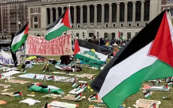 الكشف عن شركة محاماة تدرب الجامعات على قمع الاحتجاجات