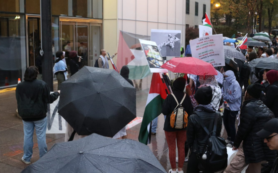 بعدة مدن بريطانية..  احتجاجات ضد توفير “أليانز” التأمين لمصنع الأسلحة “إلبيت”