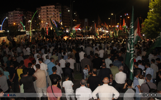 “محبو النبي” تعتصم في تركيا دعمًا لغزة