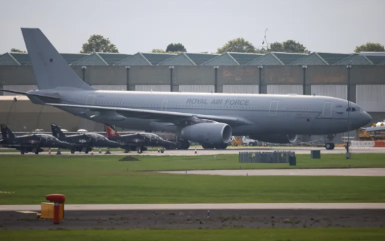 اعتقال أربعة نشطاء على خلفية تخريب طائرات عسكرية في بريطانيا